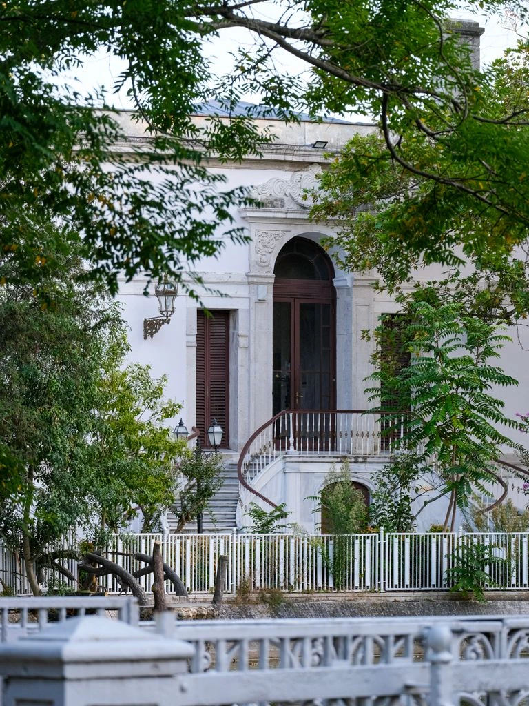 A Belle Époque villa on the heights of Villefranche