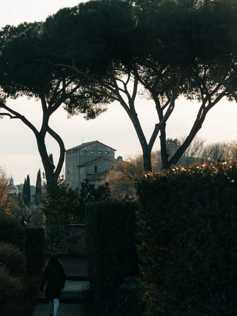 Elegant villa among pines near Saint-Tropez